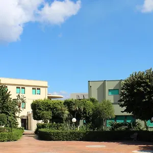  Bed & Breakfast Casa Per Ferie Mons Antonino Celona
