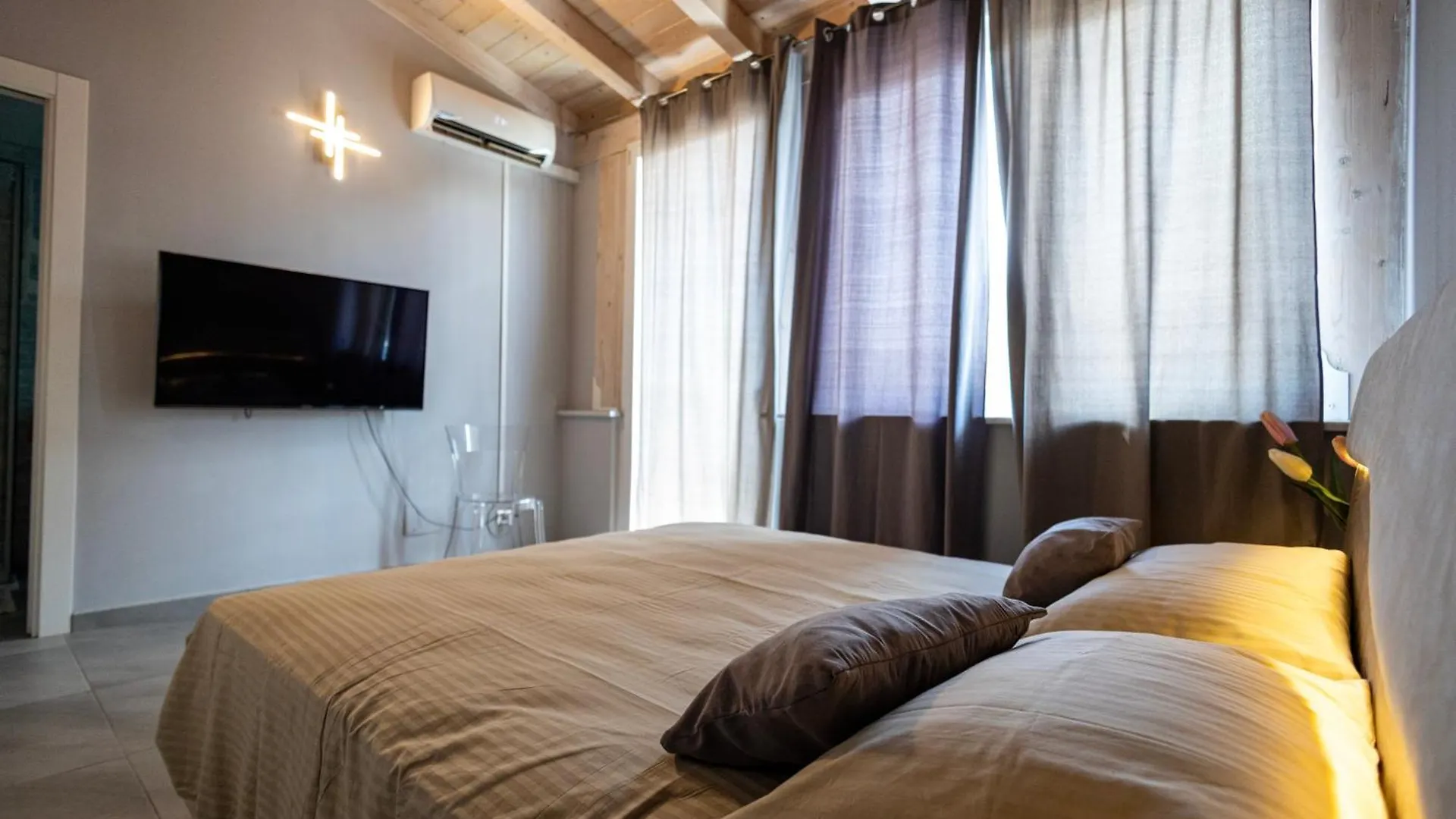La Piazzetta A Mare Holiday House Sferracavallo 0*,  Italia